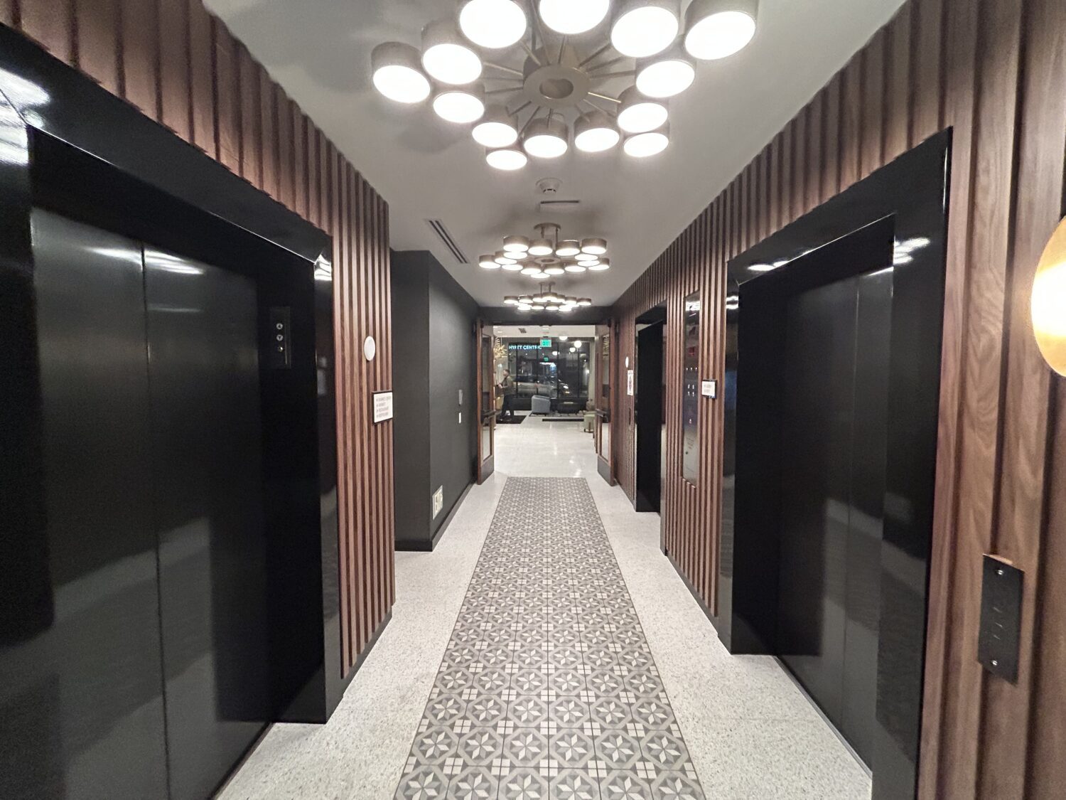 Hotel Indigo elevator lobby