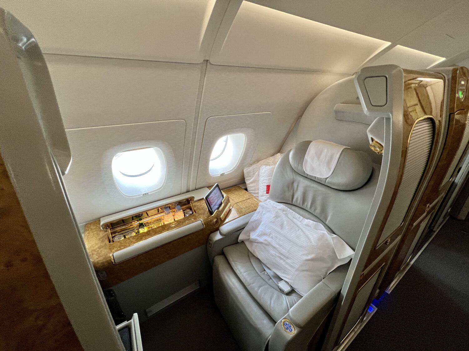 emirates first class seat
