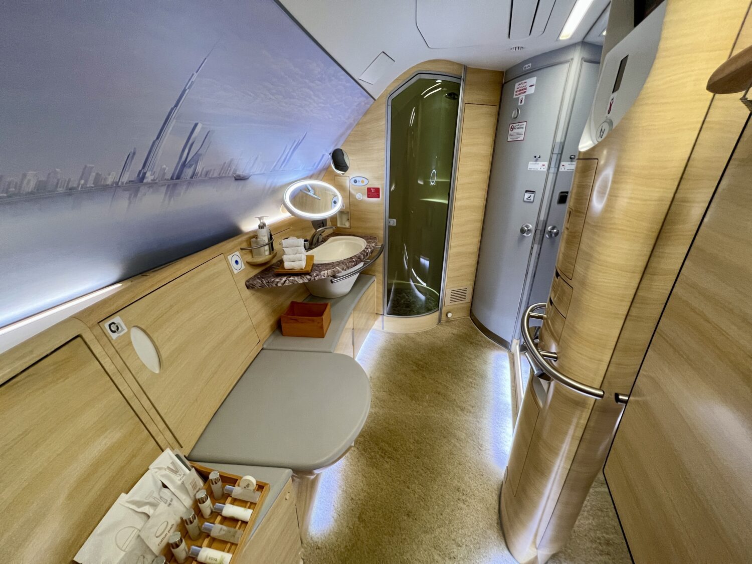 emirates first class shower