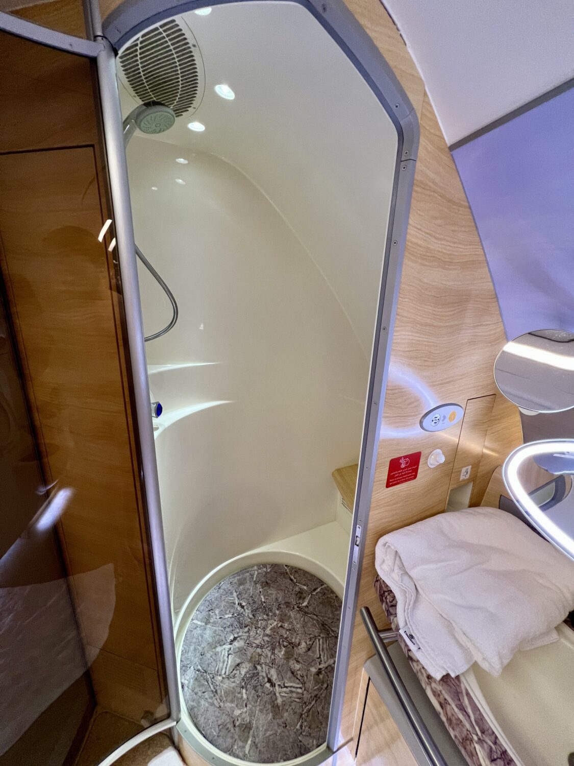 emirates first class shower