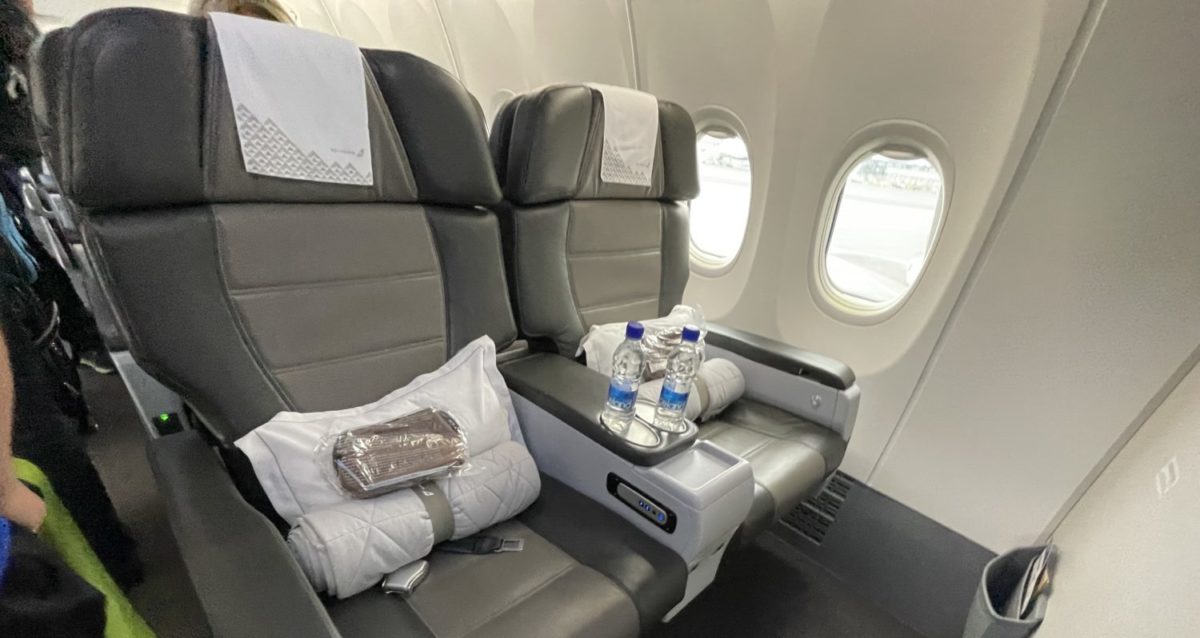 Icelandair Business Class Review: A Smooth Saga Premium Experience on the 737 MAX 8