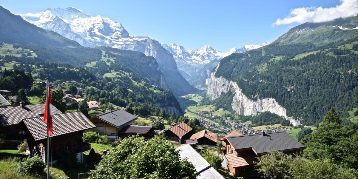 4 Ways To Save Money While Traveling In Switzerland